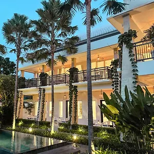 https://the-london-residences-boutique-hotel.hotelsseminyak.net